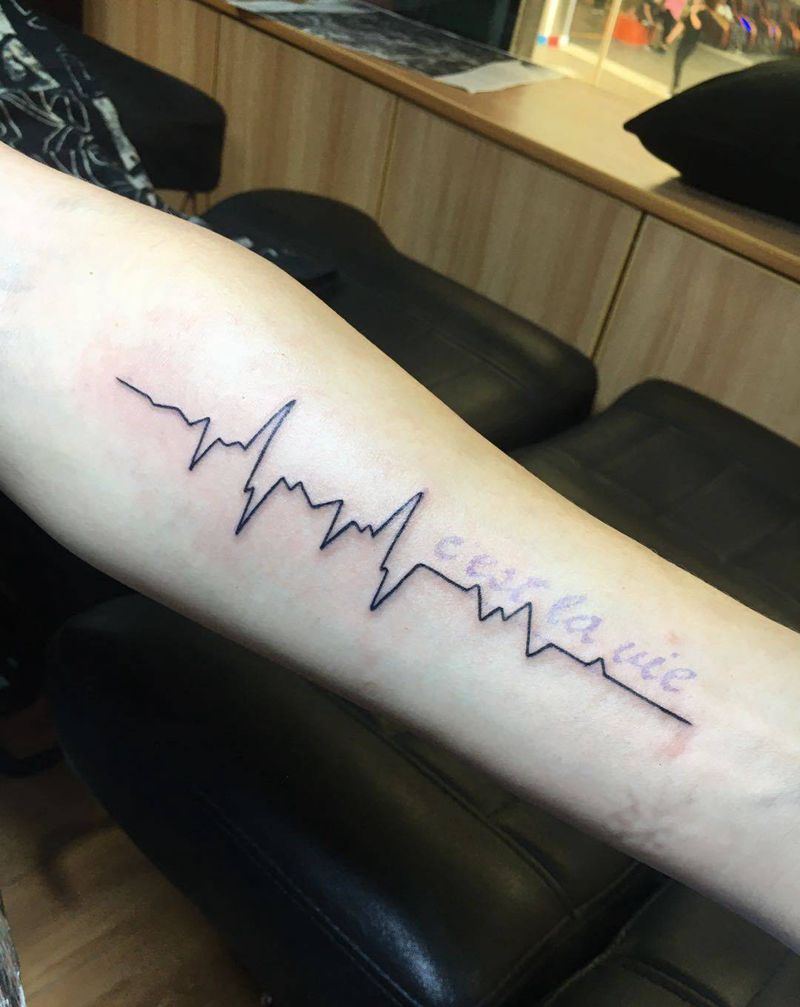心电图纹身图片_手臂纹身图案