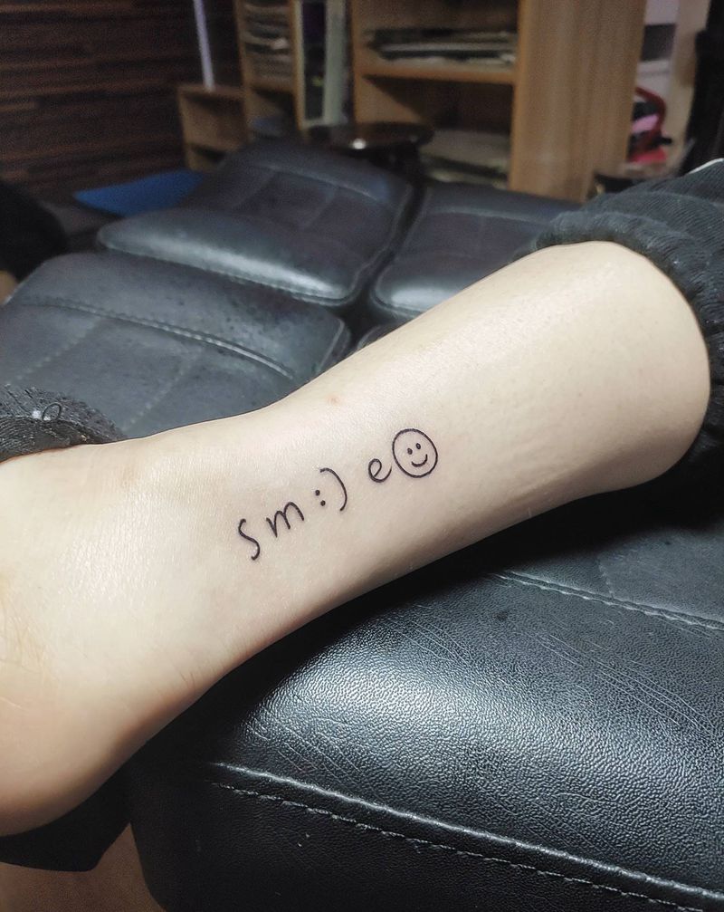 小可爱纹身图片_腿部纹身图案