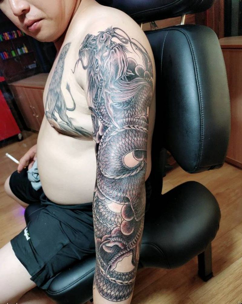 龙纹身图片_手臂纹身图案