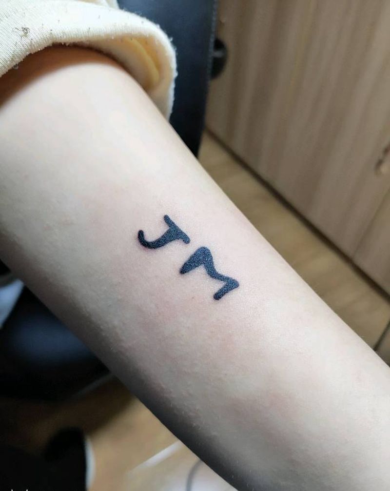 字纹身图片_肩部纹身图案