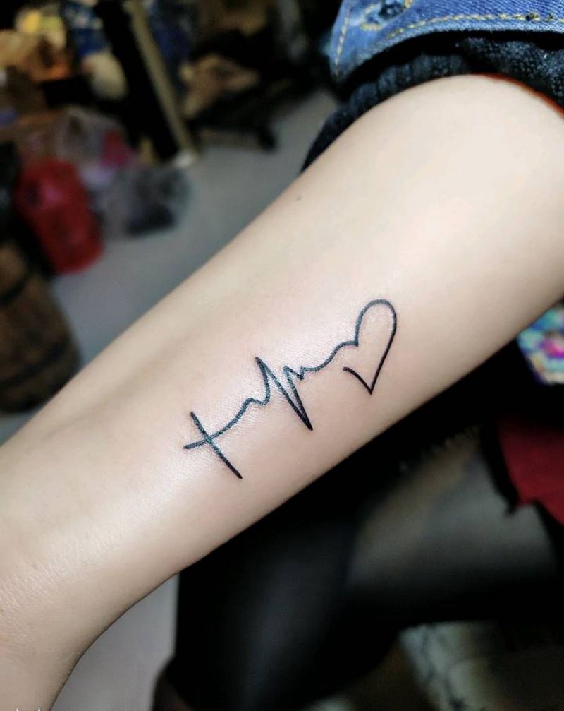 心电图纹身图片_手臂纹身图案