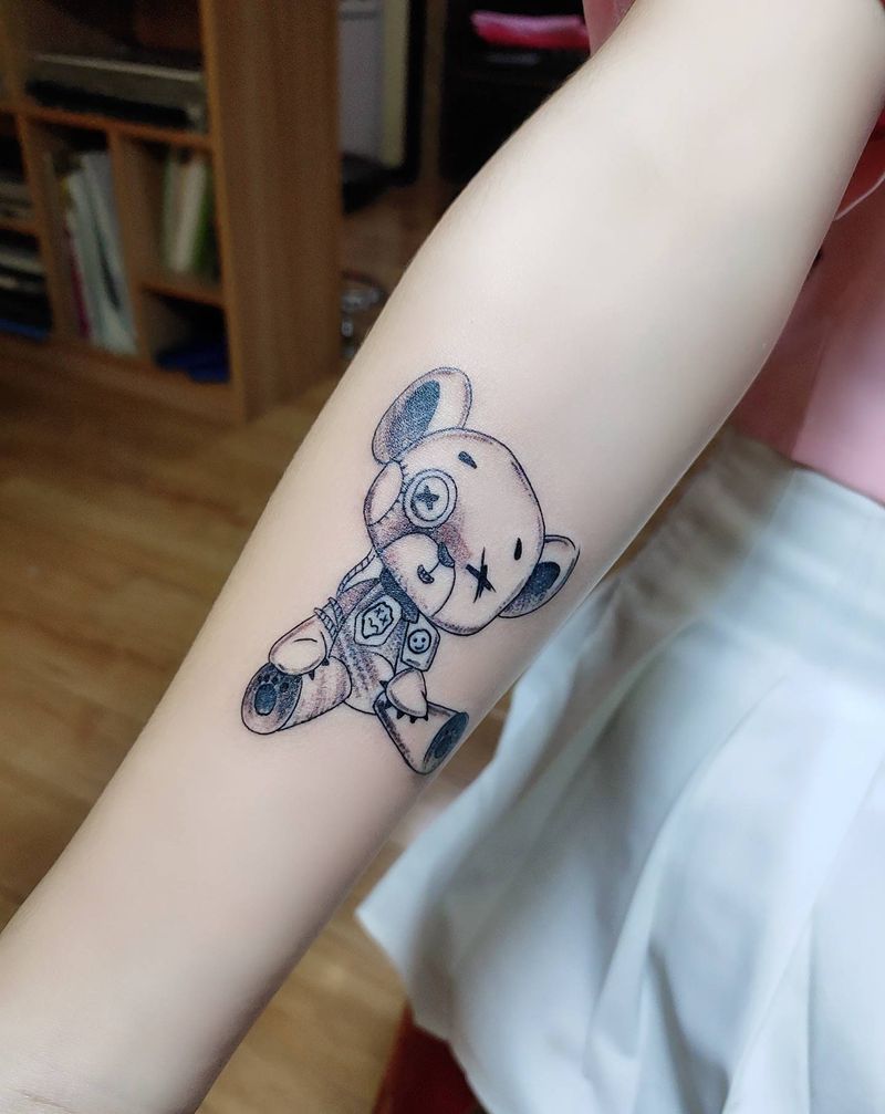 小熊纹身图片_手臂纹身图案