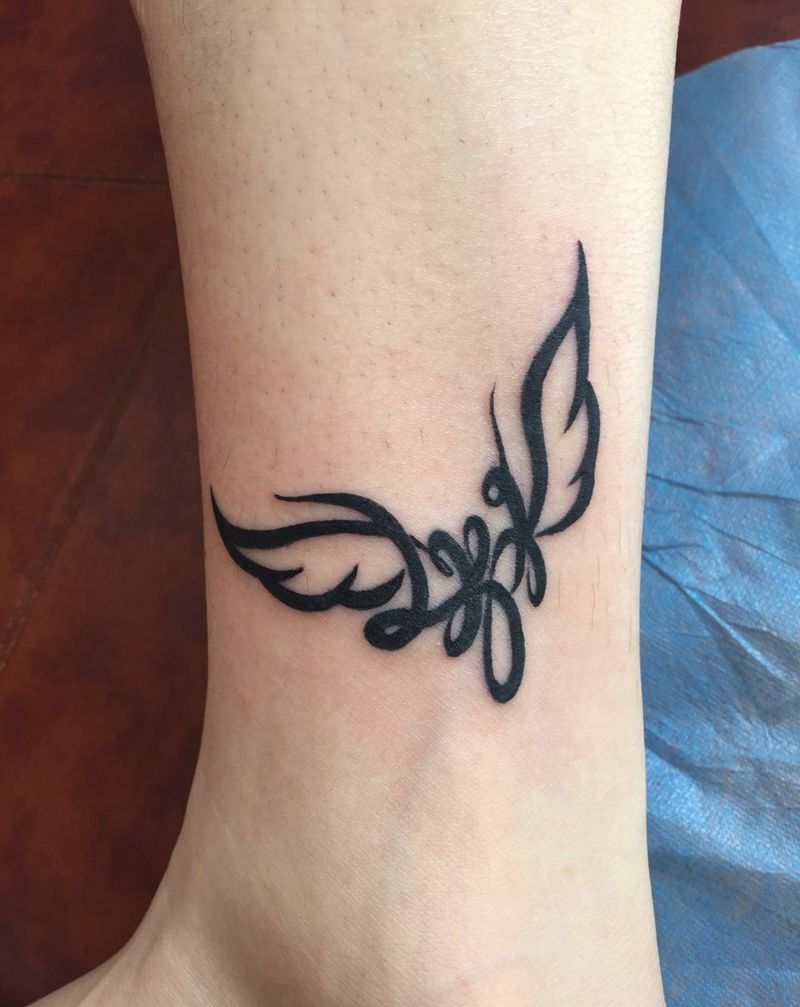 图腾蝴蝶纹身图片