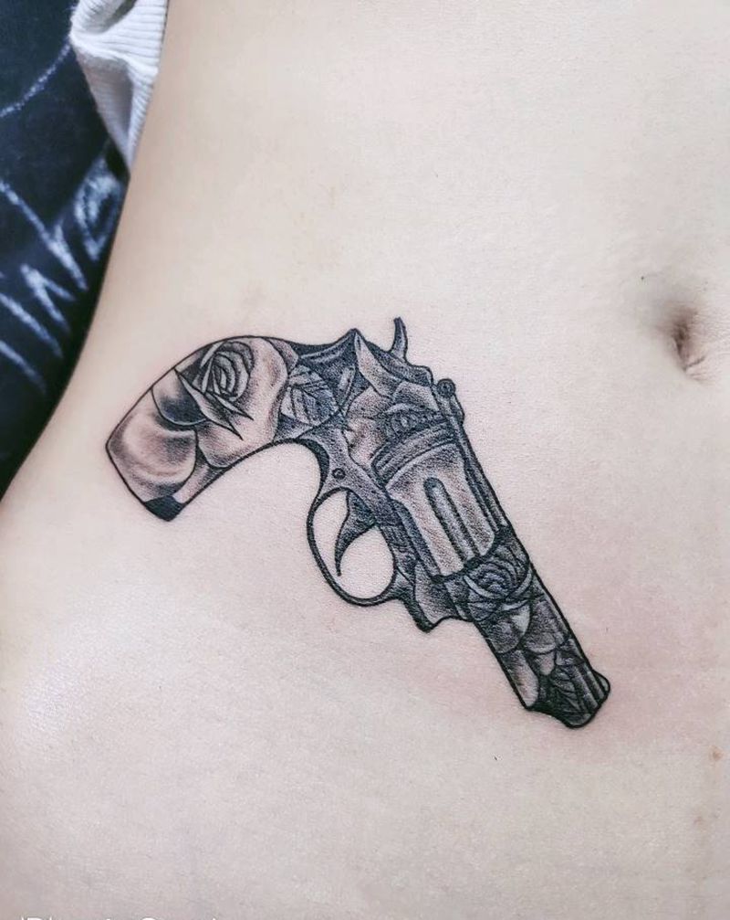 枪纹身图片_腹部纹身图案