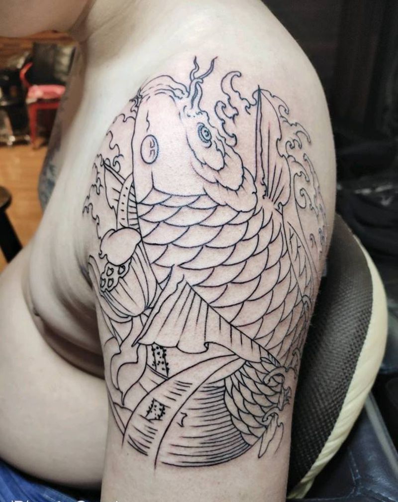 鱼纹身图片_肩部纹身图案