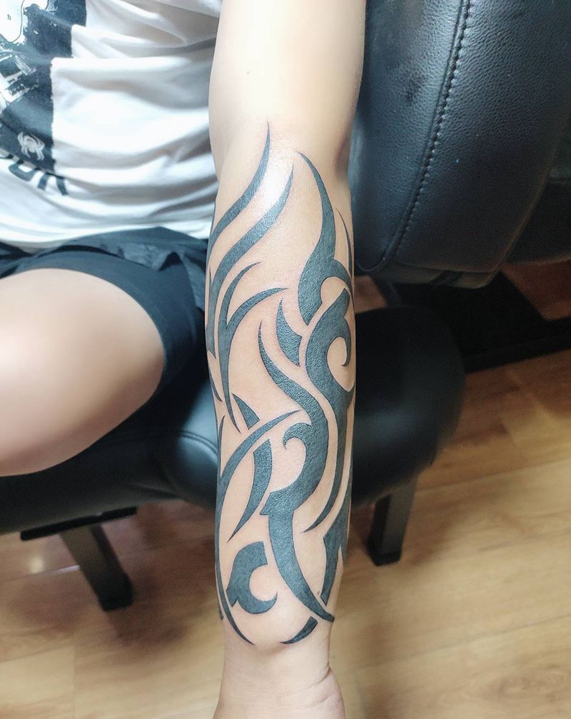 图腾纹身图片_手臂纹身图案