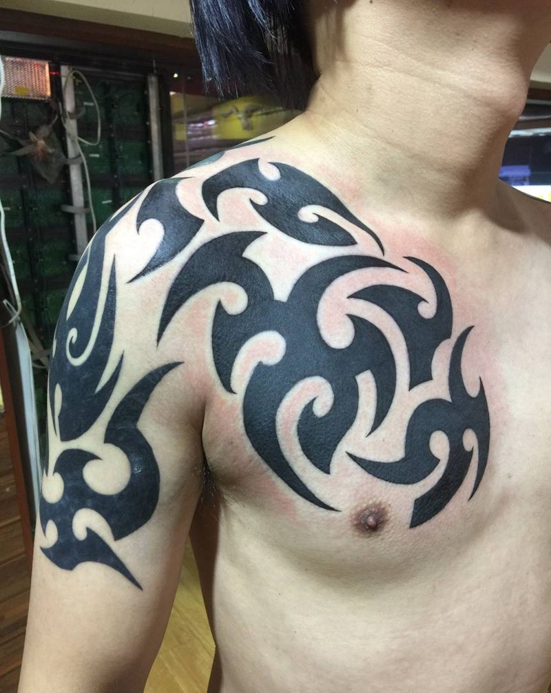 图腾半甲纹身图片