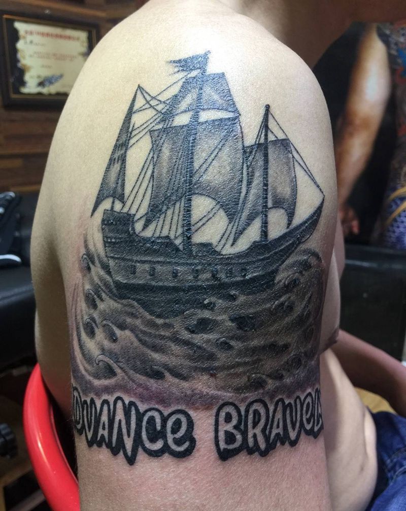 ⛵️字母纹身图片