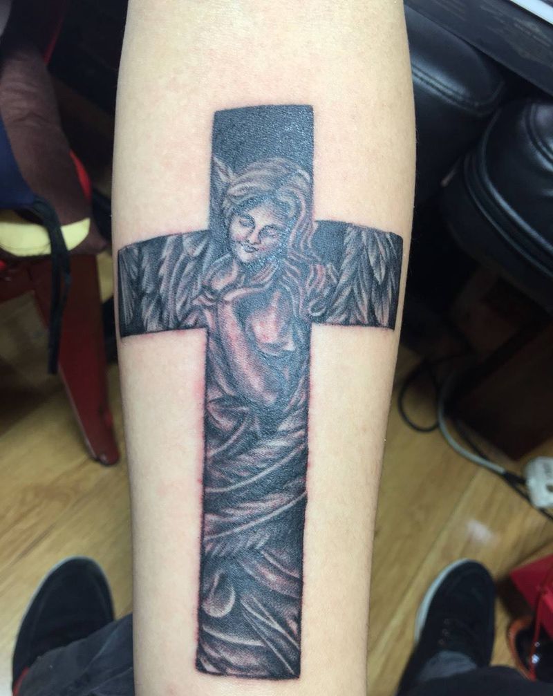 十字架纹身图片