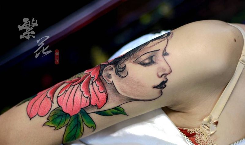 美女纹身图片_成品手稿手部手臂清新欧美人物植物纹身图案