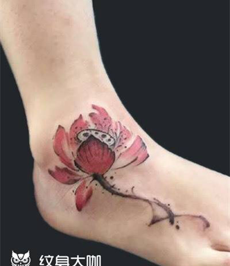 莲花纹身图片