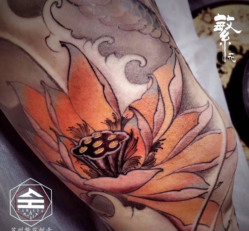 龙腿细节之莲花纹身图片_成品手稿腿部传统植物原创龙腿花腿纹身图案