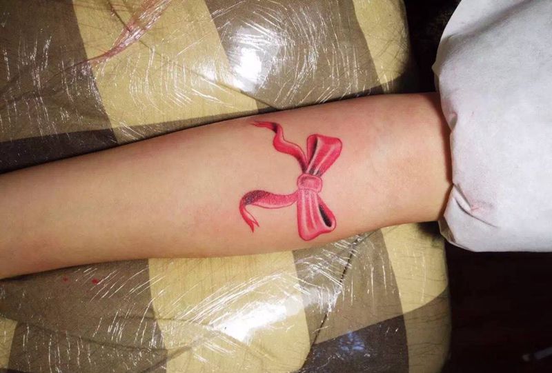 繁花艺术刺青工作室,小图欣赏,纹身图片_手稿手臂手部清新几何图腾情侣欧美胸部腿部纹身图案