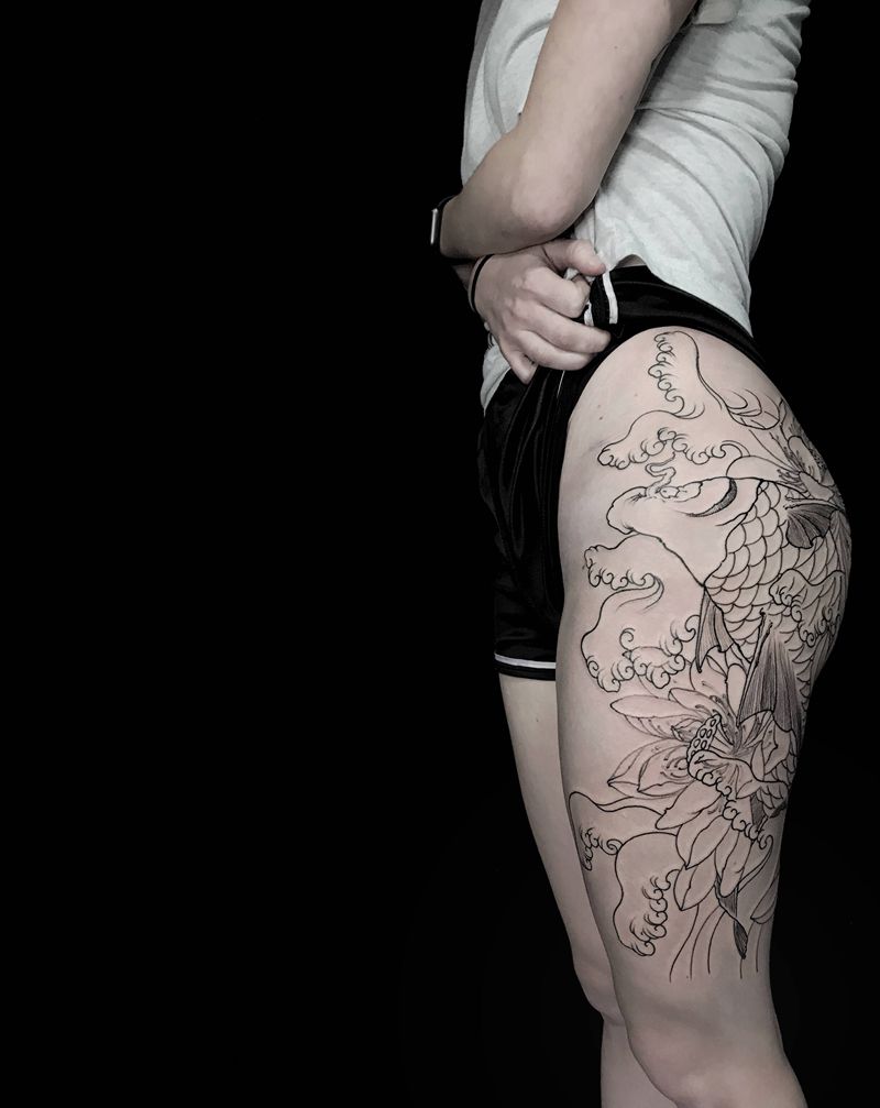 锦鲤纹身图片_腿部臀部新传统纹身图案