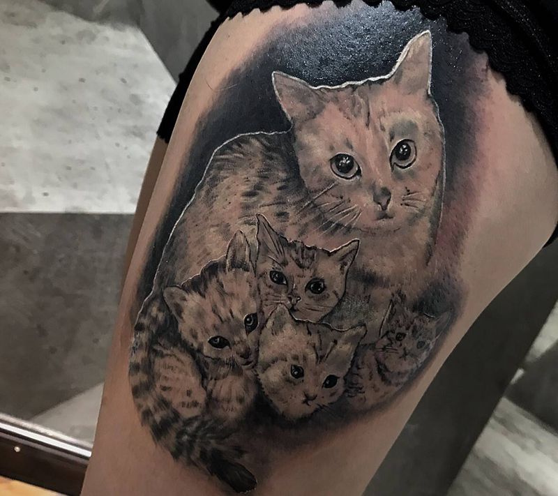 一家六口纹身图片_腿部欧美写实纹身图案