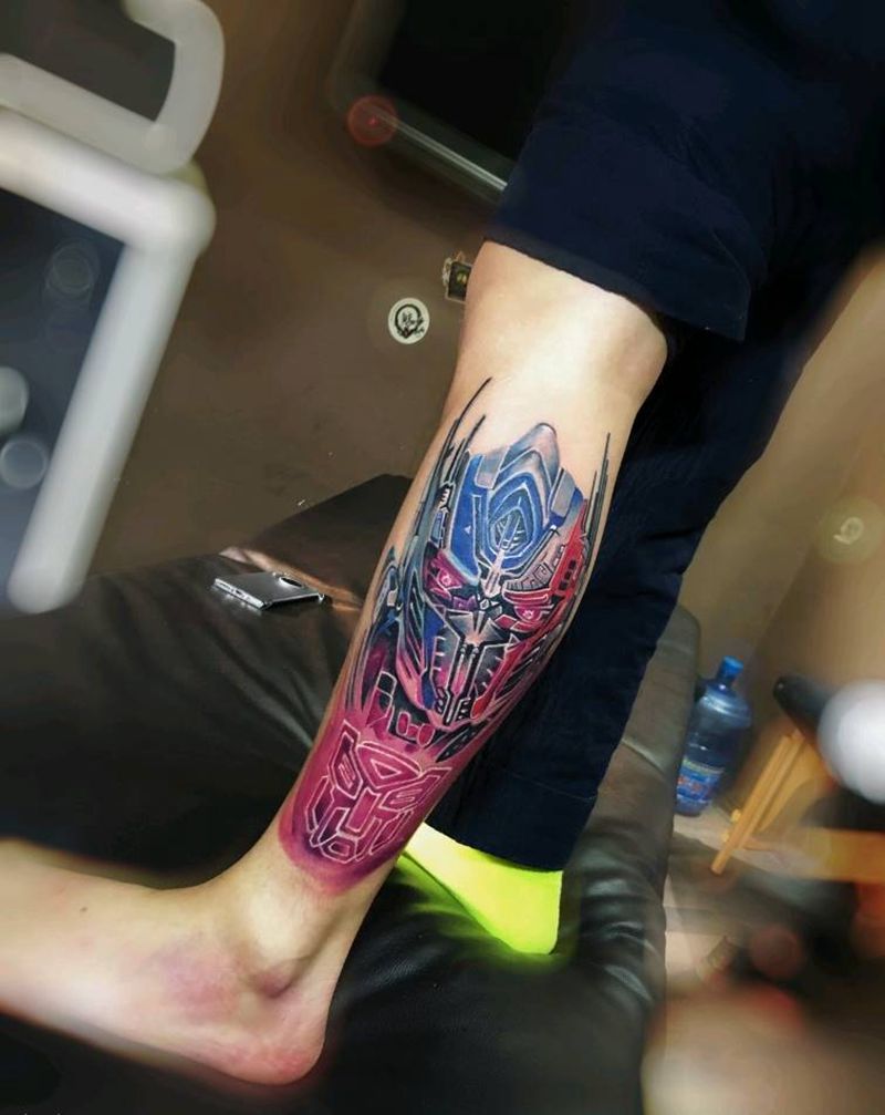 汽车人纹身图片_腿部水彩欧美写实擎天柱纹身图案