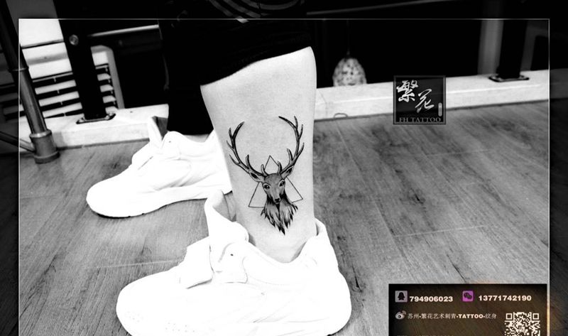 小鹿纹身图片_欧美成品手稿动物纹身图案