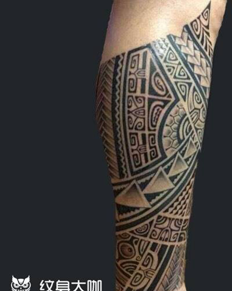 小腿纹身图片