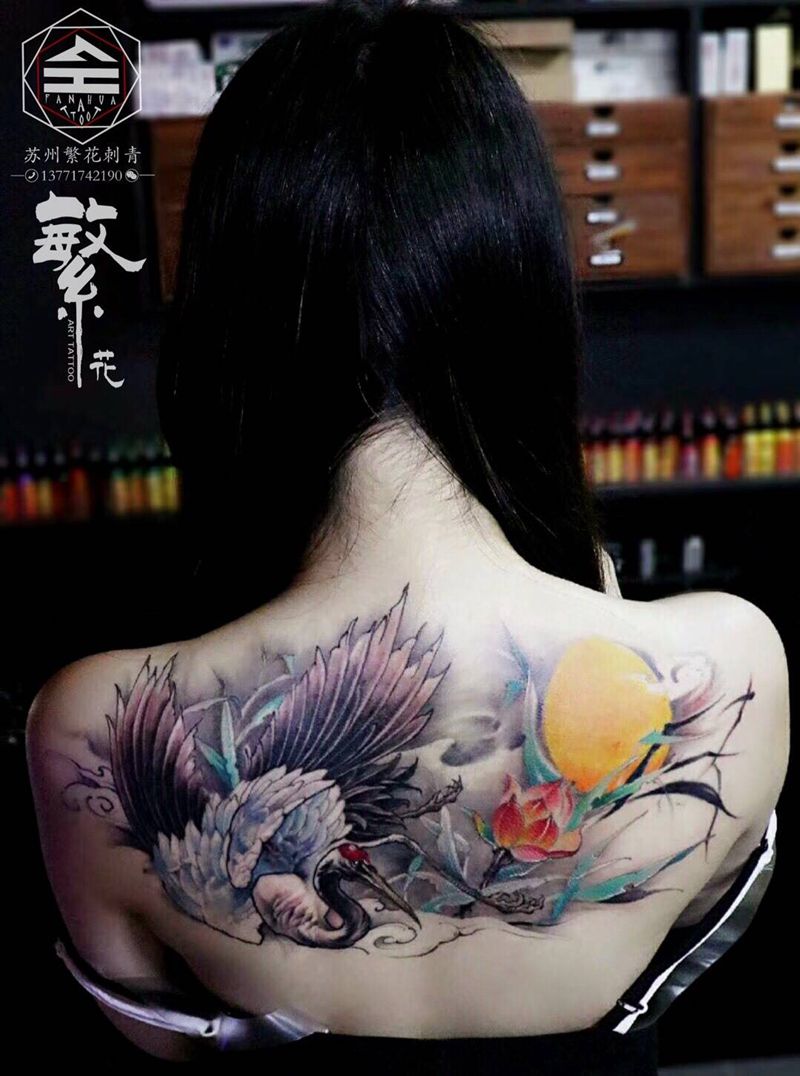 仙鹤纹身图片_成品手稿背部传统清新动物原创植物纹身图案