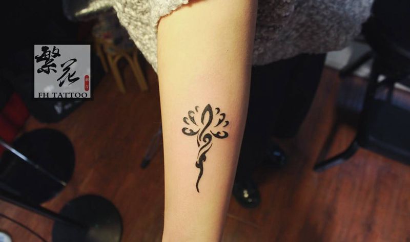 图腾文字新驻店纹身师大熊作品纹身图片_手部手臂成品手稿字符图腾纹身图案