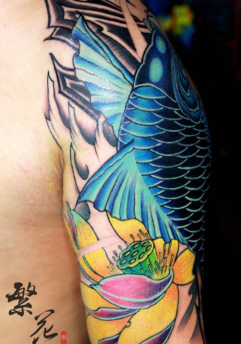 锦鲤纹身图片_成品手稿手臂手部传统动物写实原创纹身图案