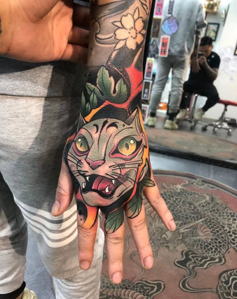 花手纹身图片_手部纹身图案