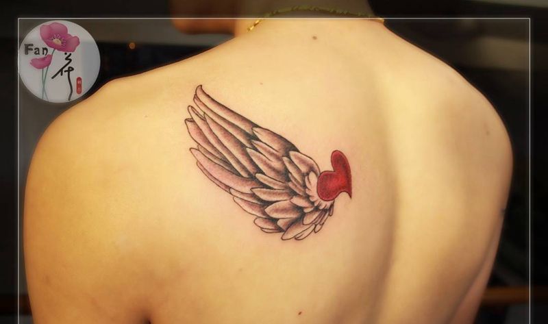 翅膀纹身图片_成品手稿背部动物原创纹身图案