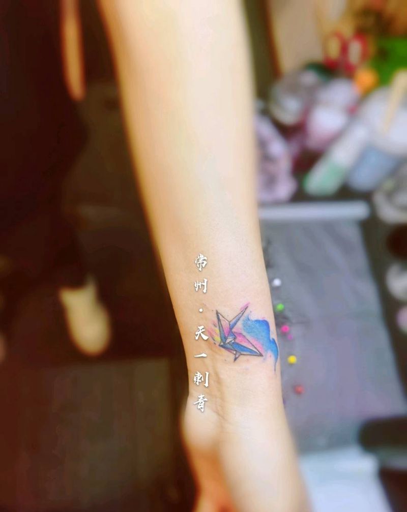 纸鹤纹身图片_手臂水彩纹身图案