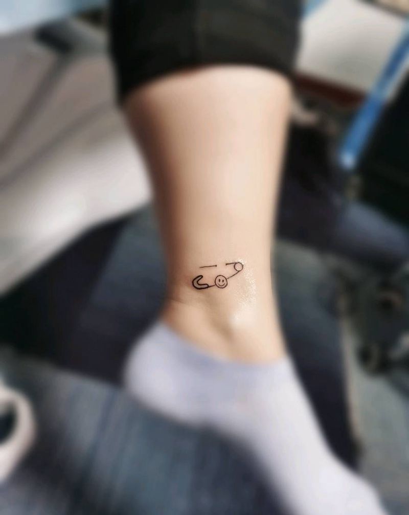 小清新纹身图片_腿部胸部几何水墨纹身图案