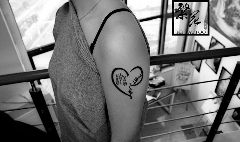 天平座纹身图片_手臂成品手稿欧美几何纹身图案