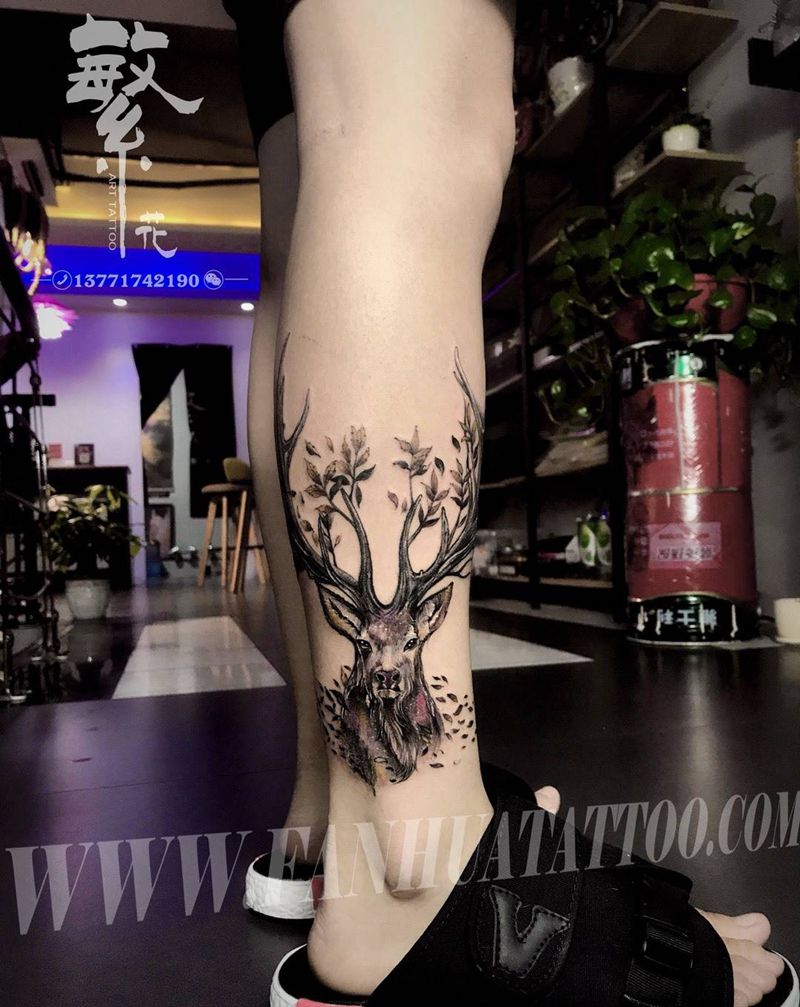 鹿纹身图片_成品手稿腿部欧美动物纹身图案