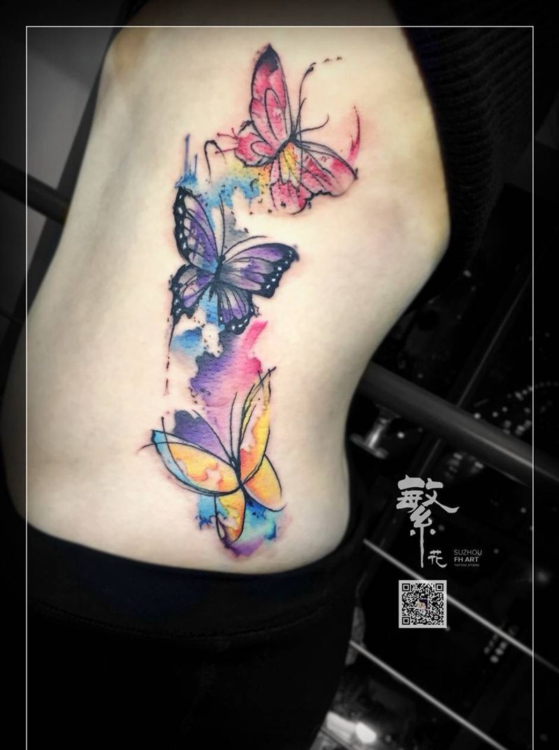 泼墨蝴蝶 火箭卡通纹身图片_成品手稿腰部腿部脚部欧美国画动物纹身图案