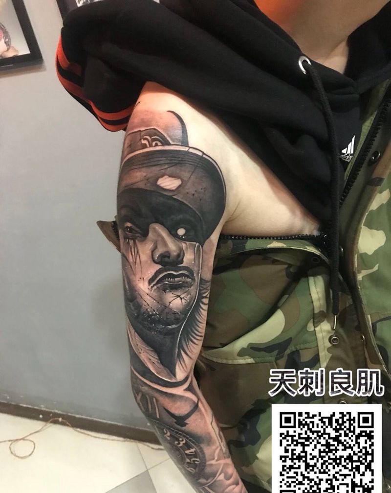 写实花臂纹身图片