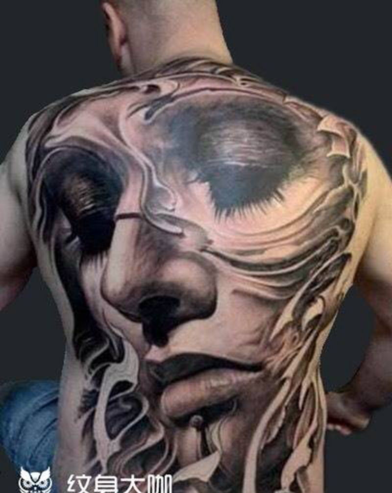 满背纹身图片