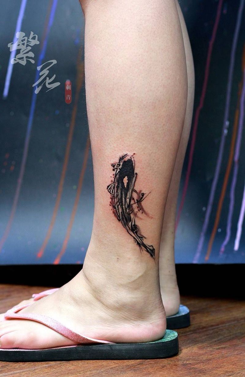 小鱼向日葵遮盖纹身图片_成品手稿手臂手部腿部脚部清新动物植物纹身图案