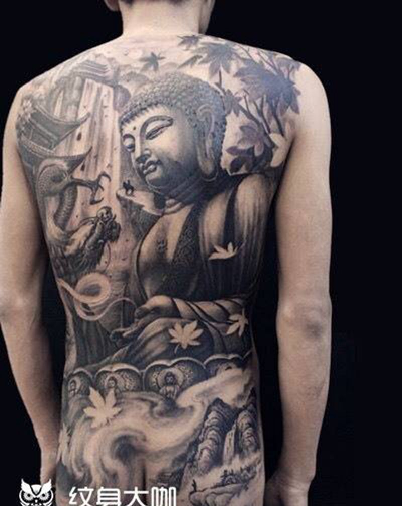 满背纹身图片