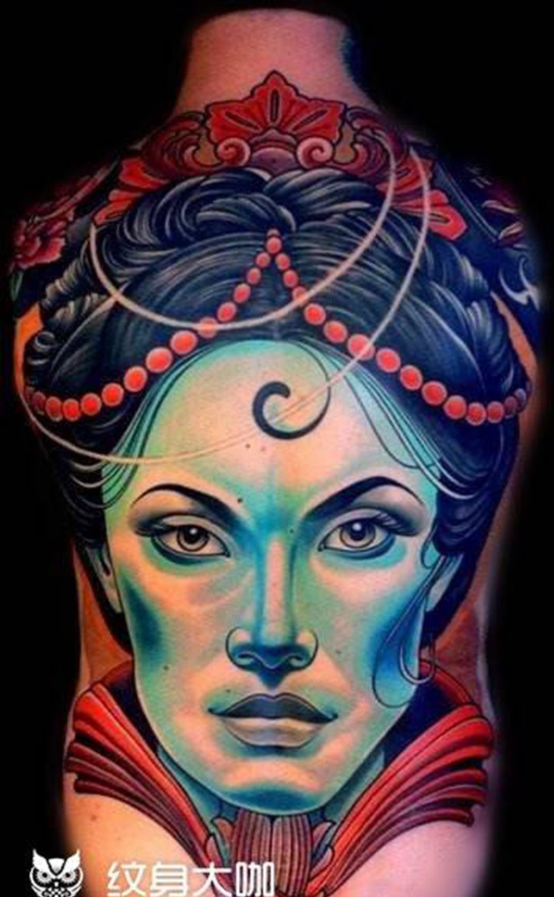 满背纹身图片