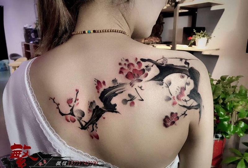 中国风梅花纹身图片_成品手稿背部传统植物原创纹身图案
