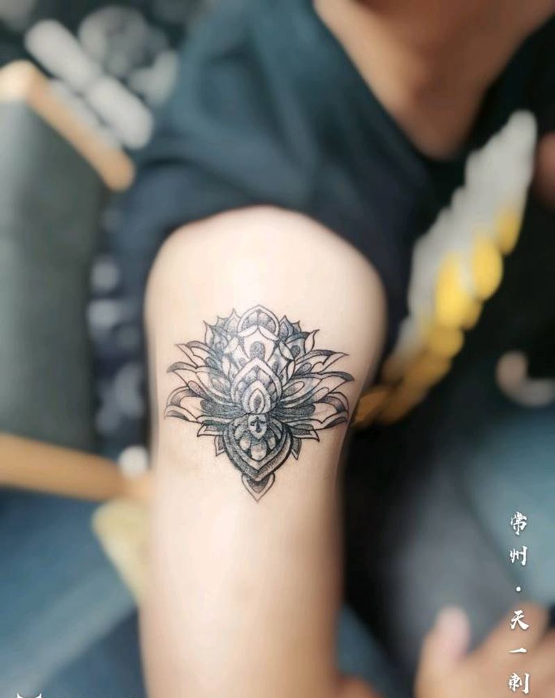 小遮盖纹身图片_手臂点刺几何纹身图案