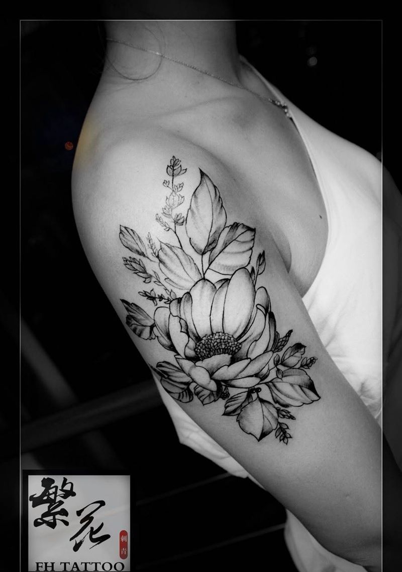 美丽的花儿纹身图片_手臂手稿成品植物传统纹身图案