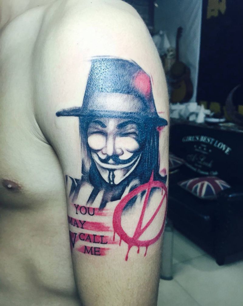 V字仇杀纹身图片_成品肩部背部腿部手臂腹部肖像人物静物纹身图案