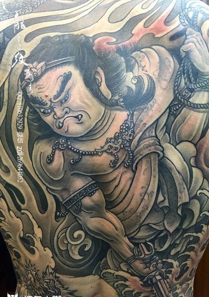 不动明王纹身图片_成品背部传统人物鬼神宗教纹身图案