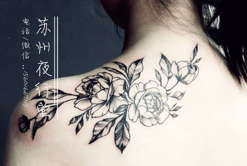 素花纹身图片_成品肩部背部清新传统植物纹身图案