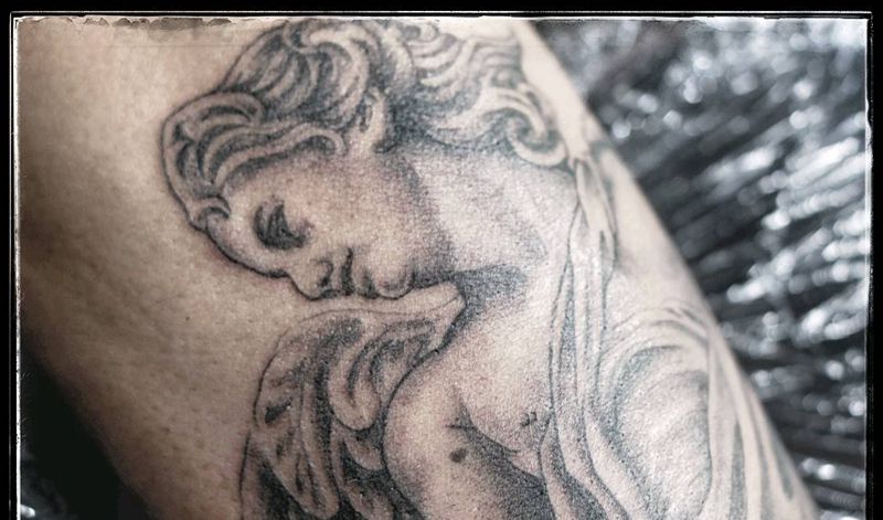 安吉拉纹身图片_手臂欧美写实人物宗教成品纹身图案