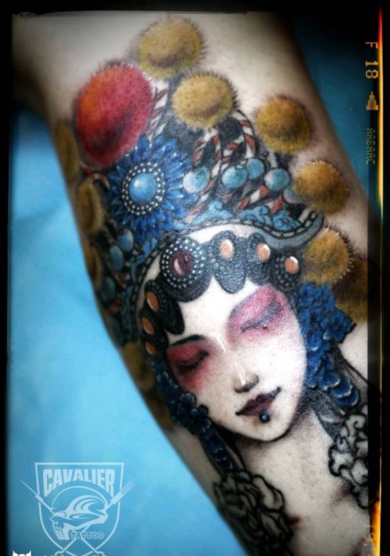 花旦纹身图片_腿部传统肖像国画人物成品纹身图案