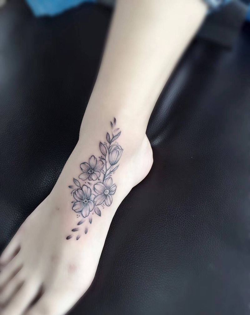 遮盖伤疤纹身图片_成品脚部传统清新植物纹身图案