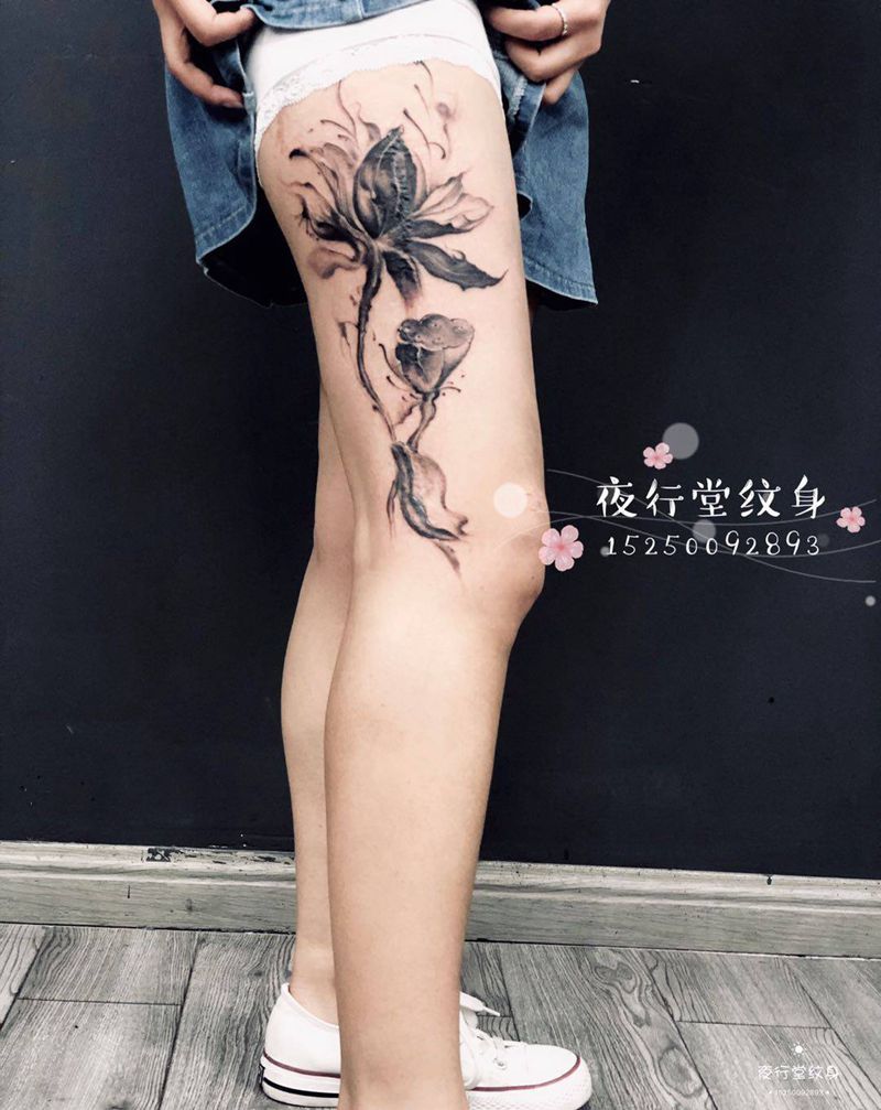 水墨莲花遮盖疤痕纹身图片_腿部水墨老传统纹身图案