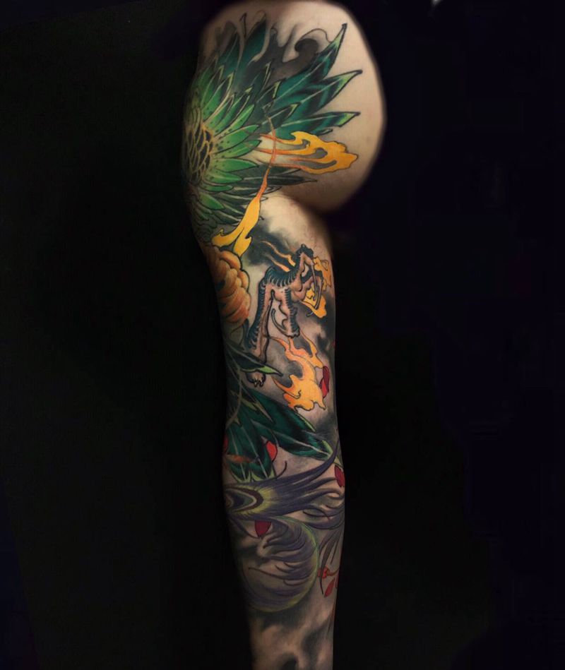 青鸾花臂纹身图片_手臂新传统纹身图案