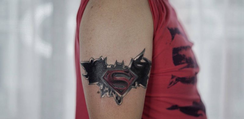 修改纹身纹身图片_手部Old School纹身图案