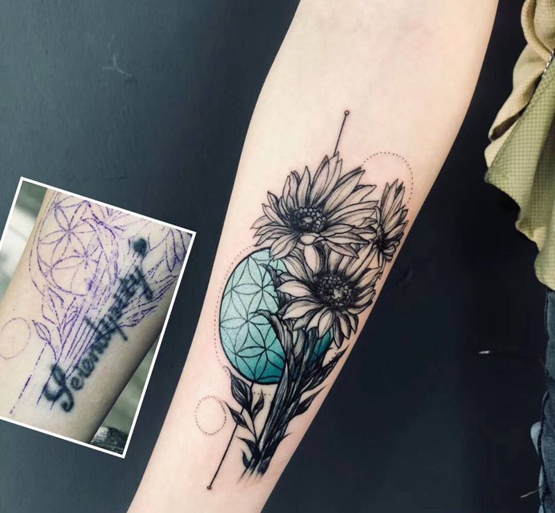 太阳花遮盖纹身图片_手臂水彩纹身图案